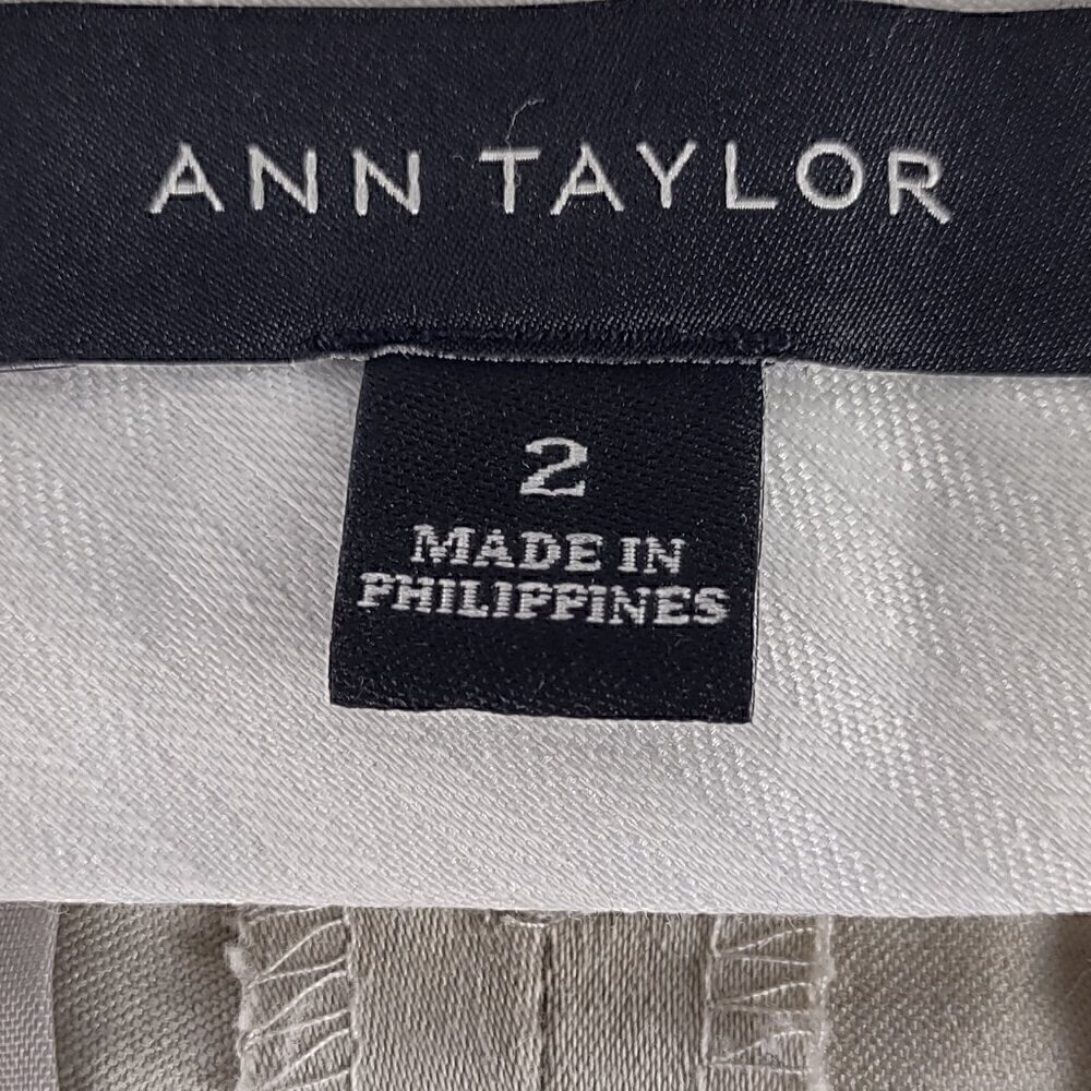 Ann Taylor Ann Straight Leg Cotton Blend Beige, Tan Khaki Pants, Slacks Size 2 - Picture 9 of 11